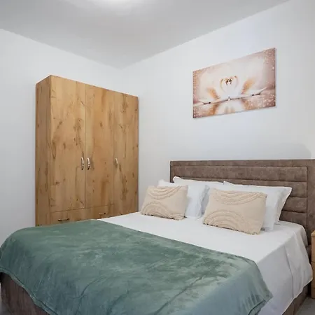 Sandy Steps Two-bed - Family Cove